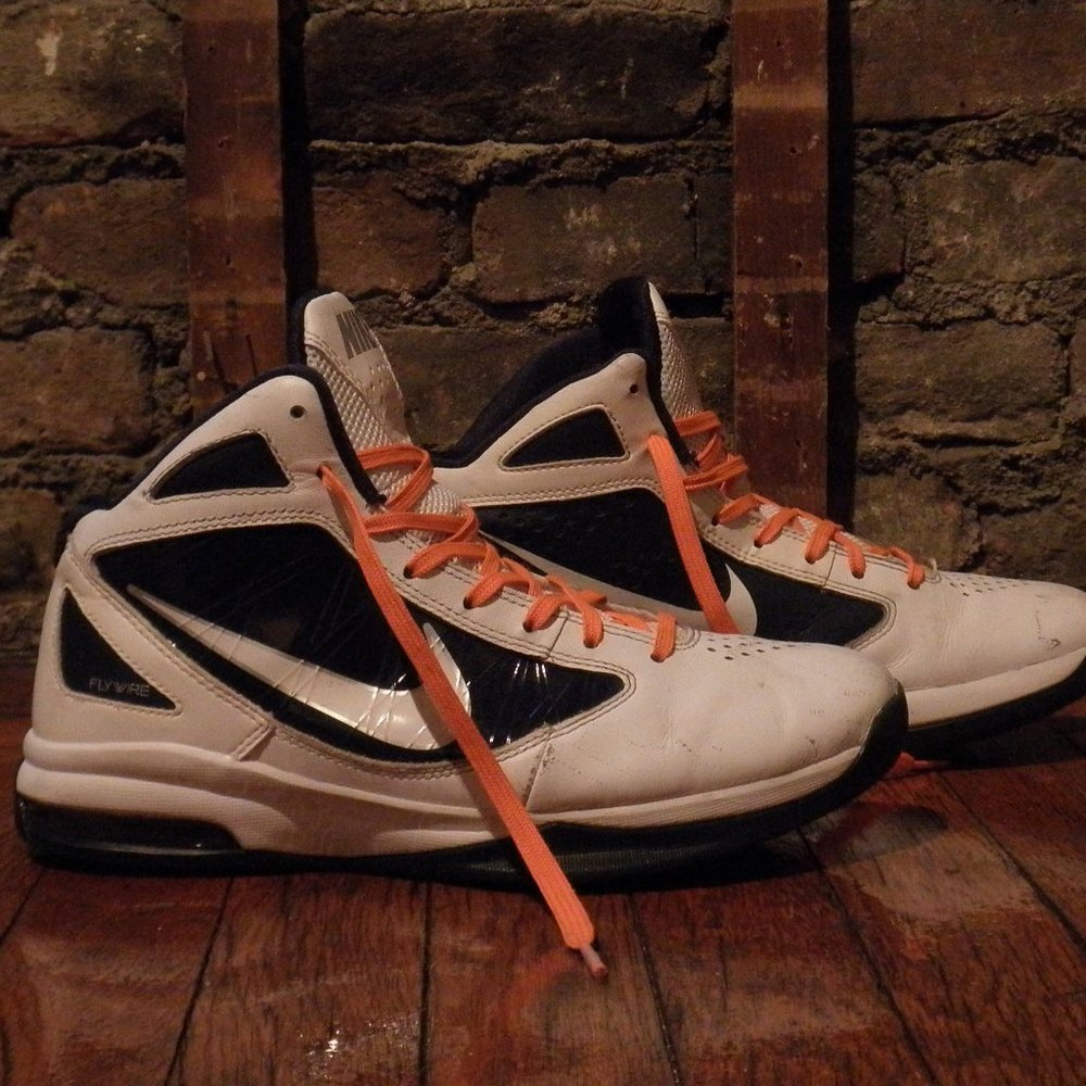 VINTAGE NIKE AIR MAX DESTINY TB FLYWIRE 7. 5 WHITE BLUE ORANGE (454140-104)